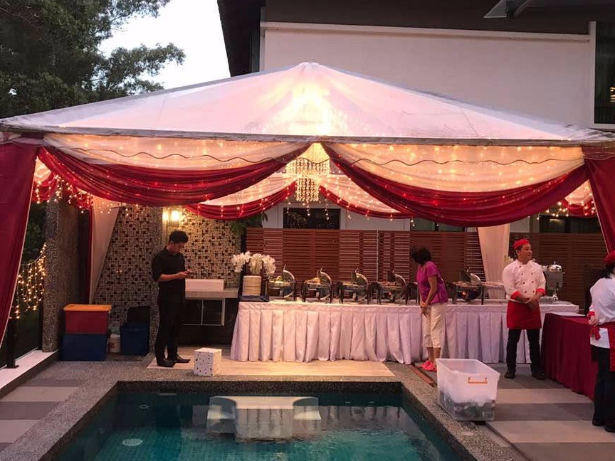 Transparent Pyramid Canopy